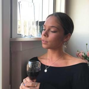 Meet your Posher, Gabrielle